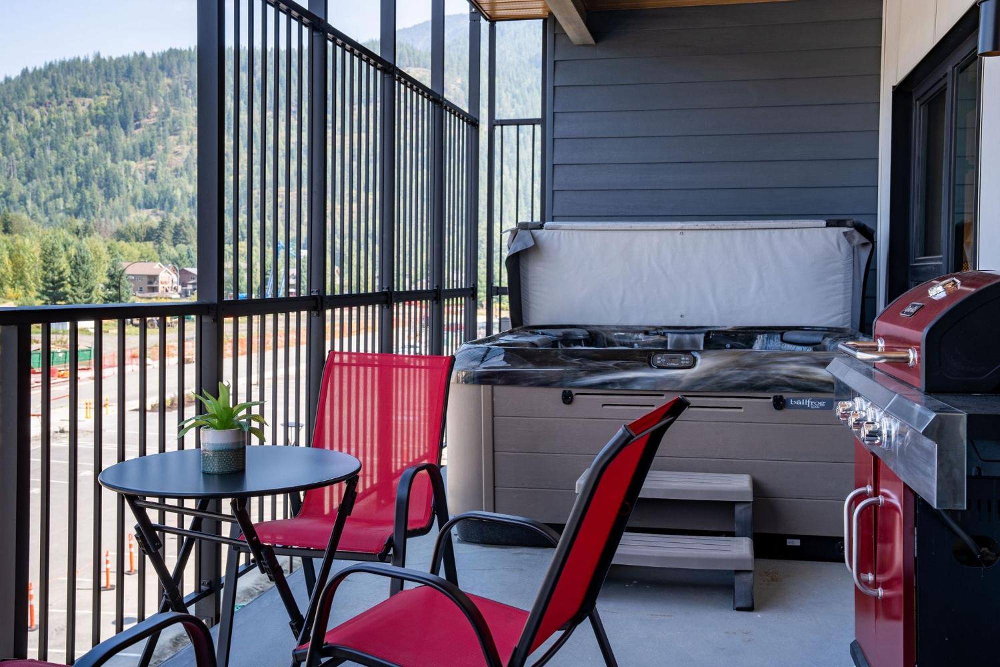 Apartamento Alpine Haven By Revelstoke Vacations Exterior foto